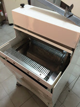 TAGLIAPANE USATA  JAC MOD. ECOMATIC 450